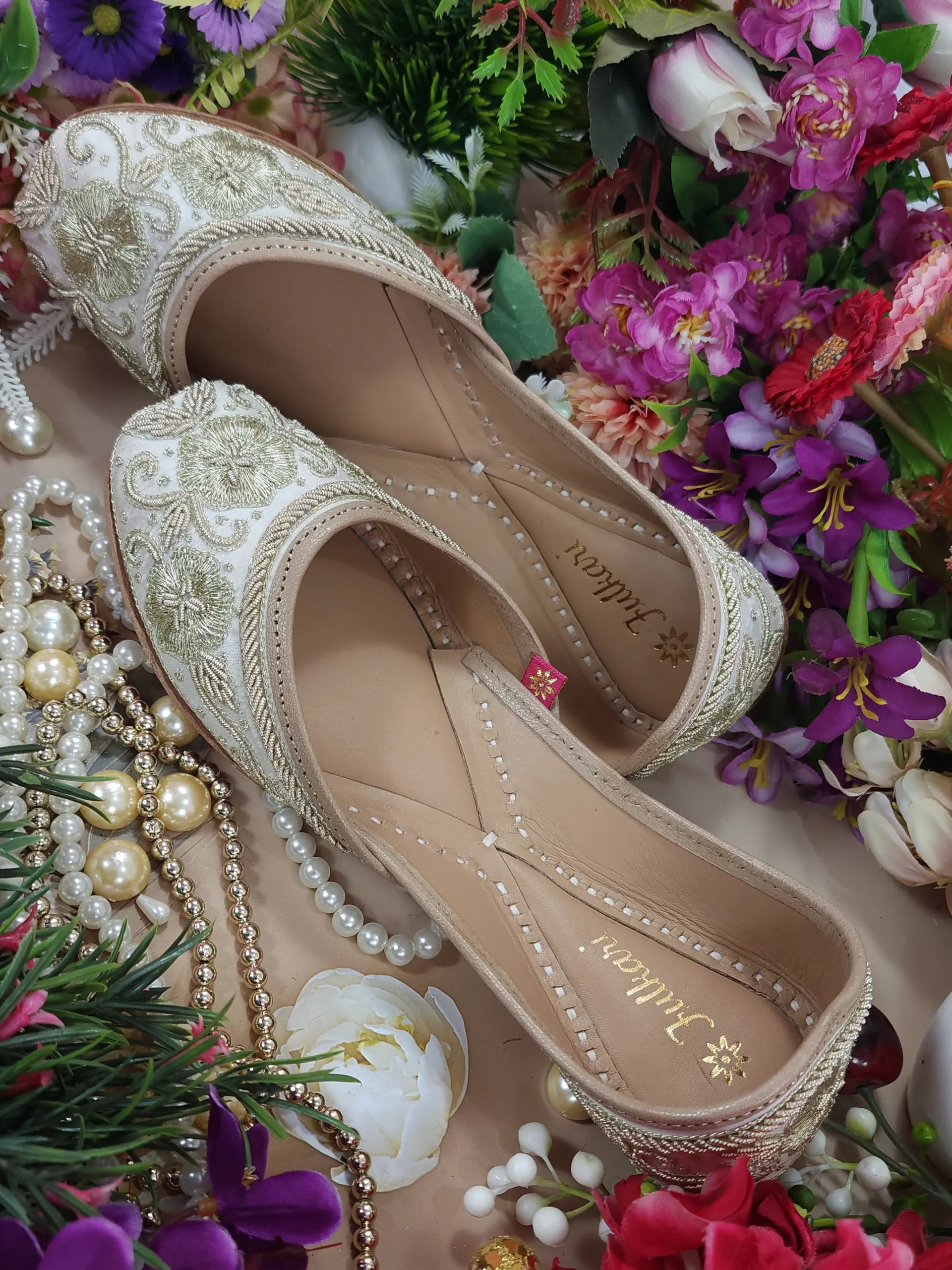 flower beige gold flower beige gold
