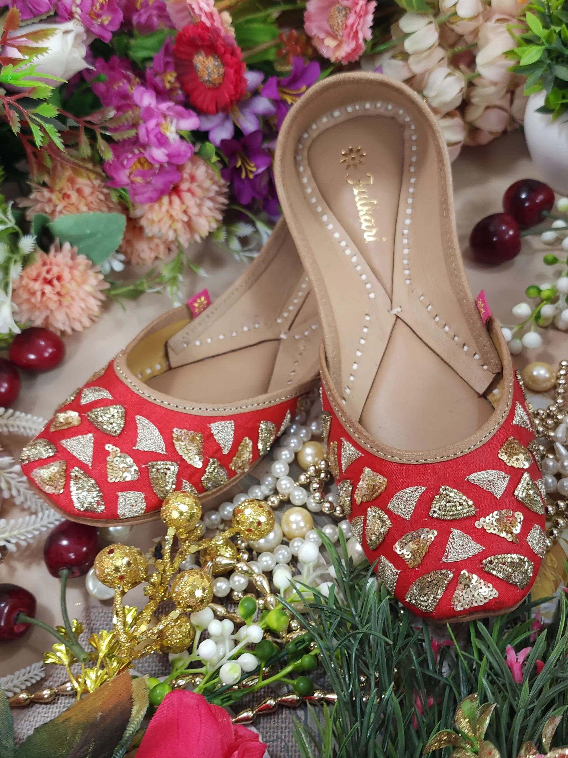 triangle red gold triangle red gold