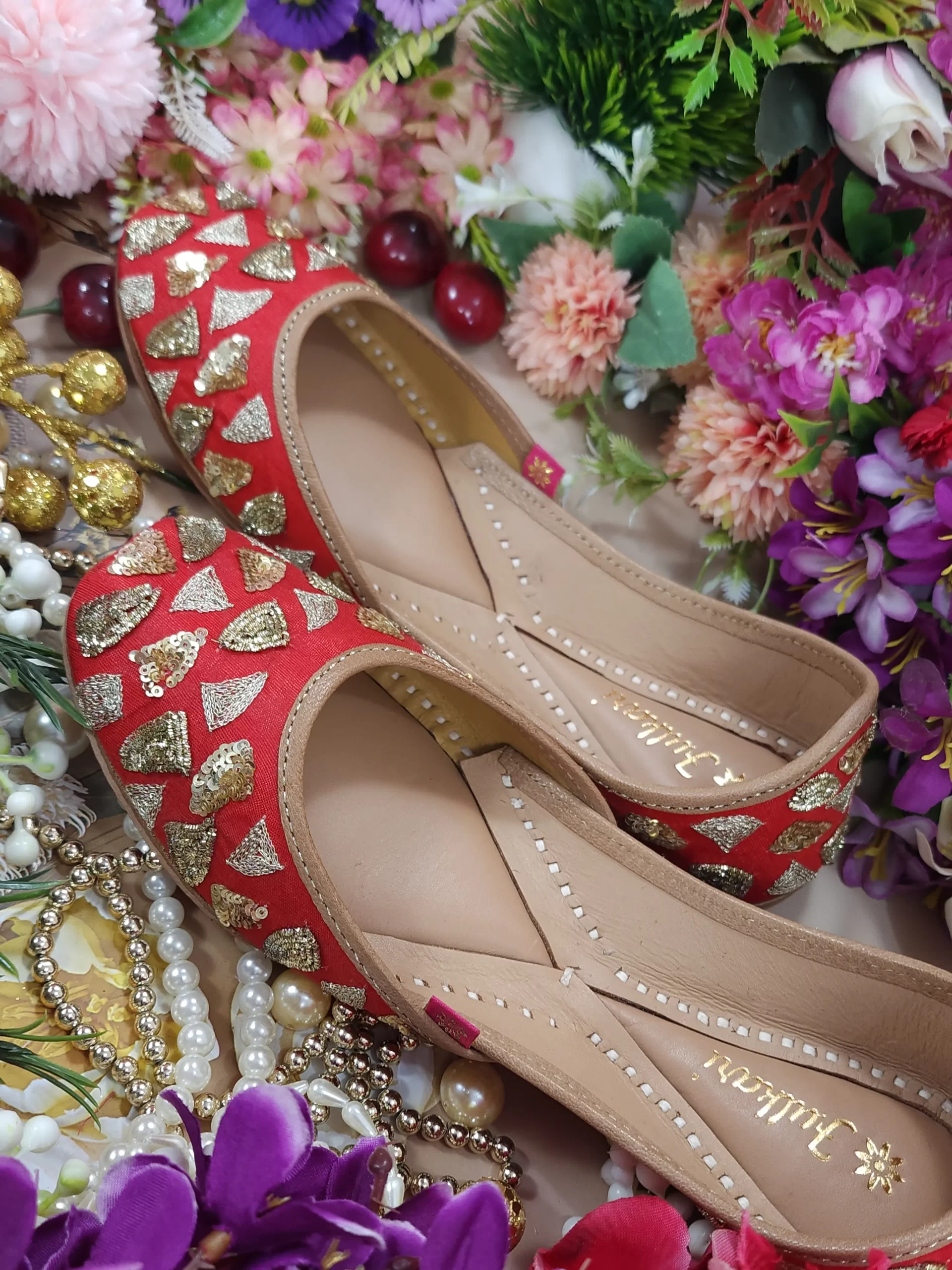 triangle red gold triangle red gold