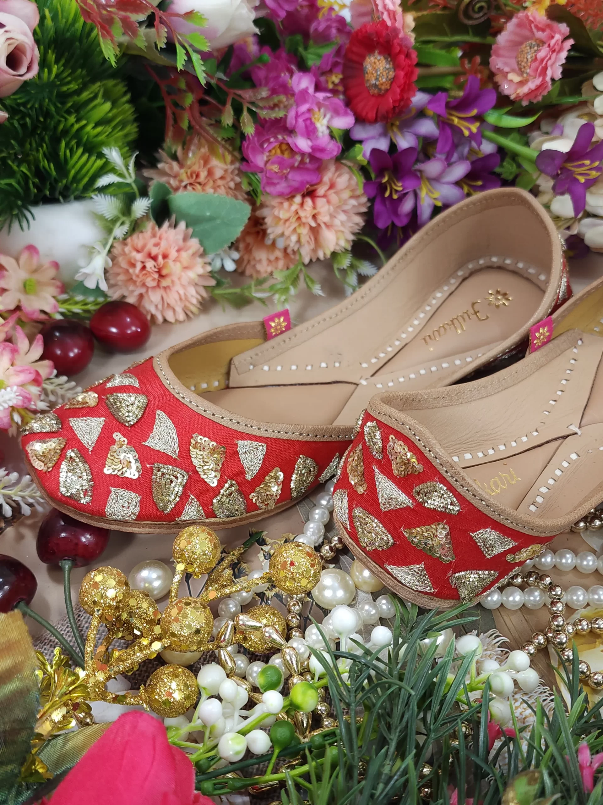 triangle red gold triangle red gold