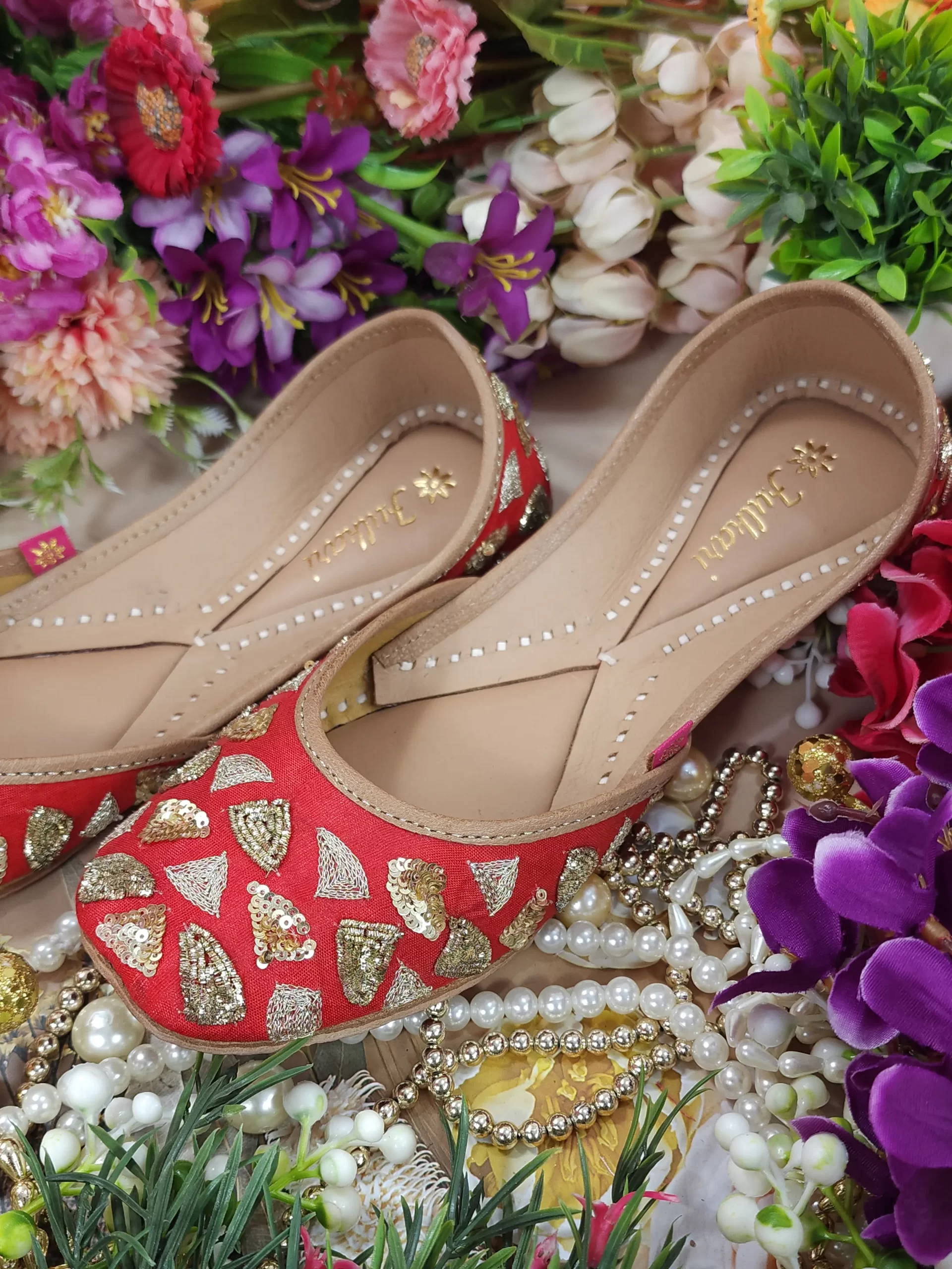 triangle red gold triangle red gold