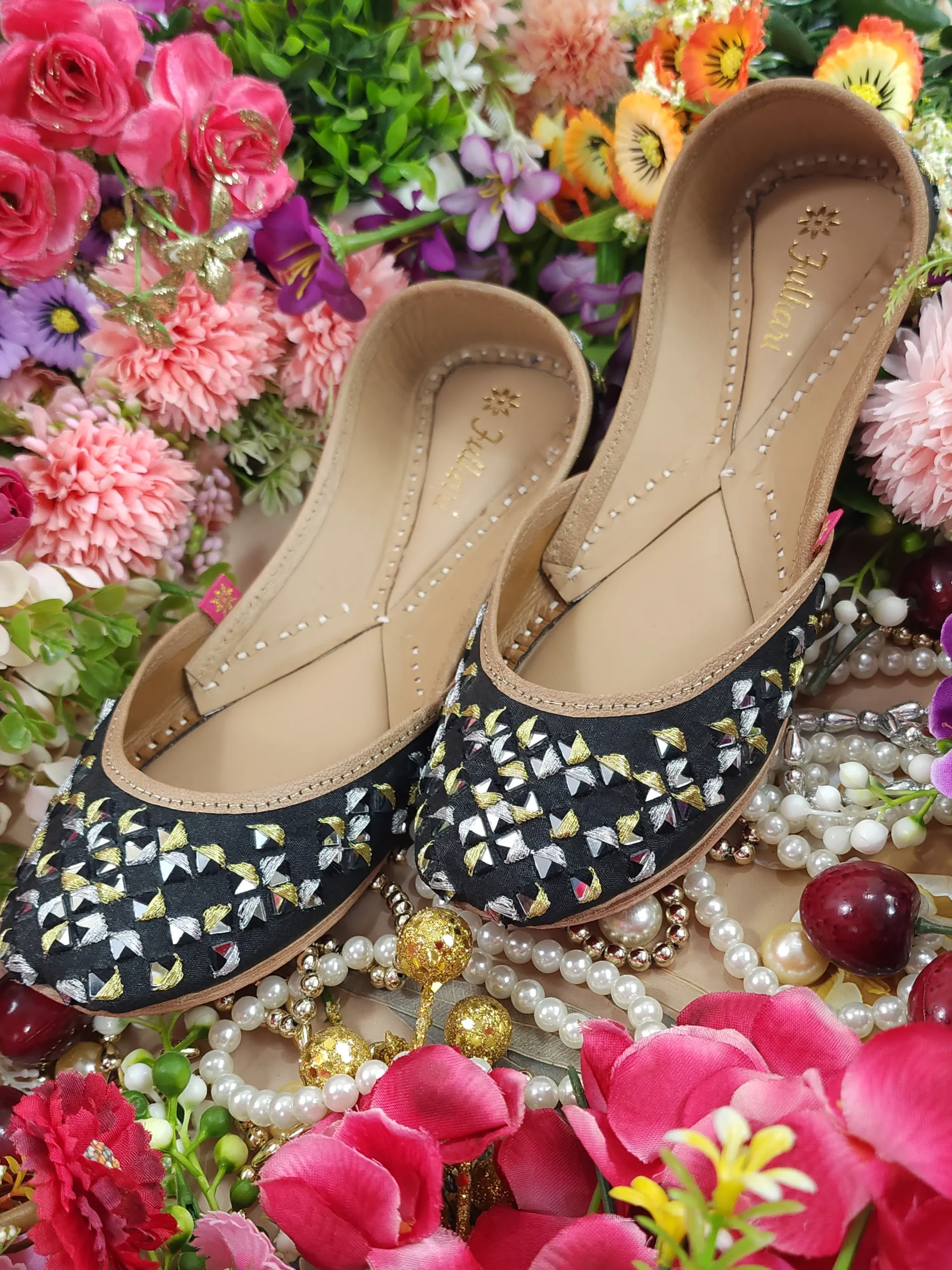 twinkle black gold twinkle black gold