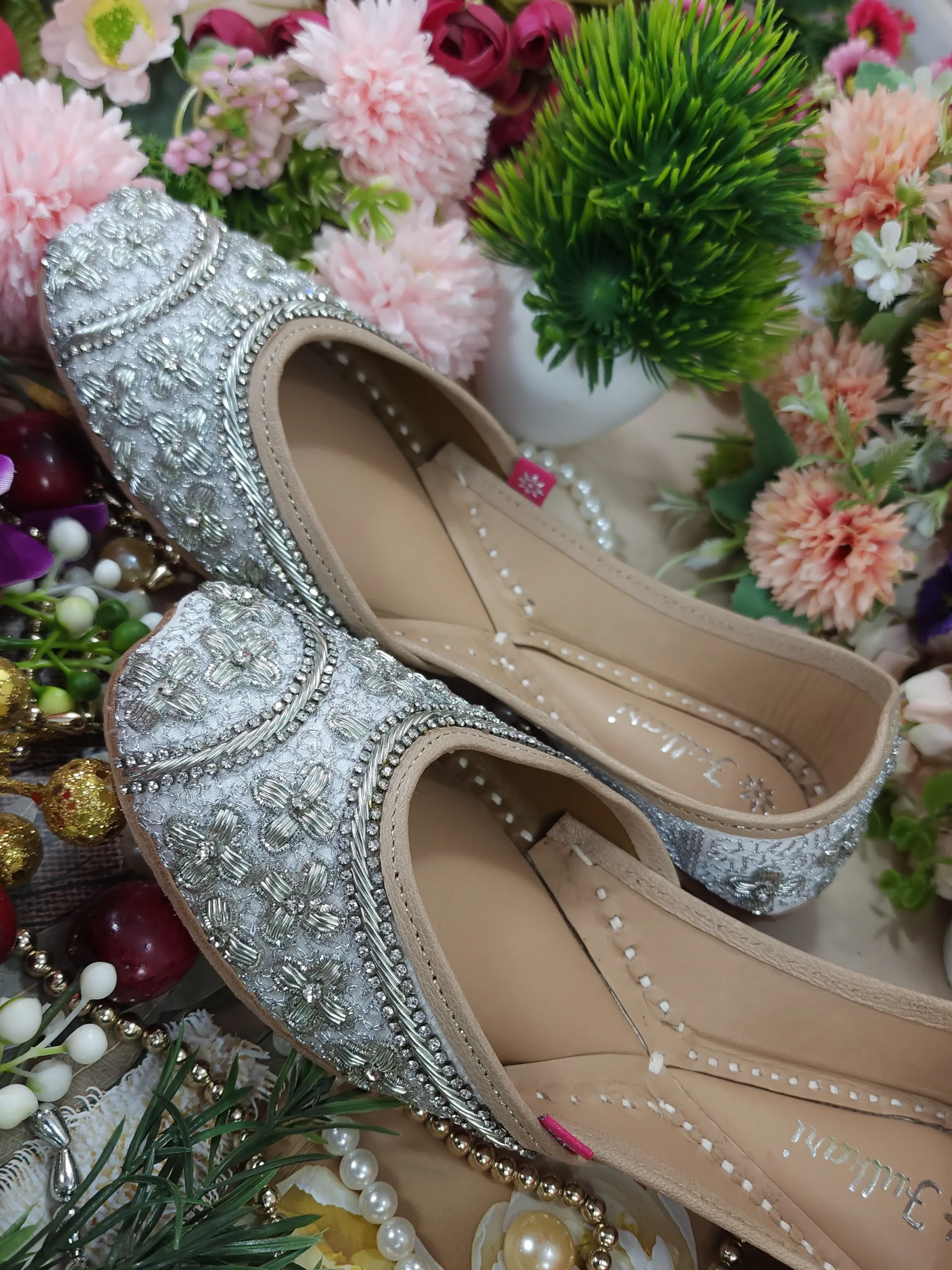royal bridal forget me not juttis white silver royal bridal forget me not juttis white silver
