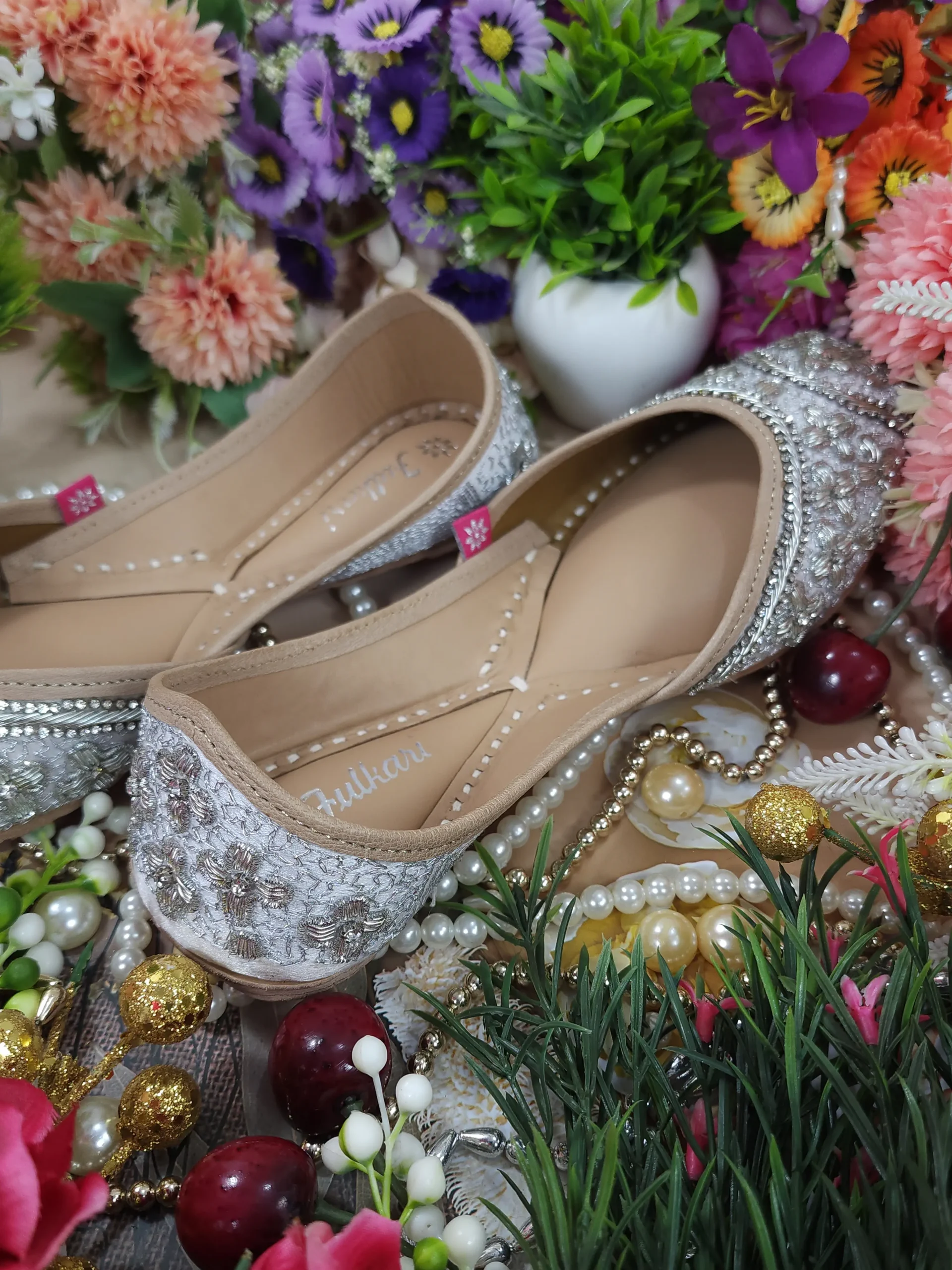 royal bridal forget me not juttis white silver royal bridal forget me not juttis white silver