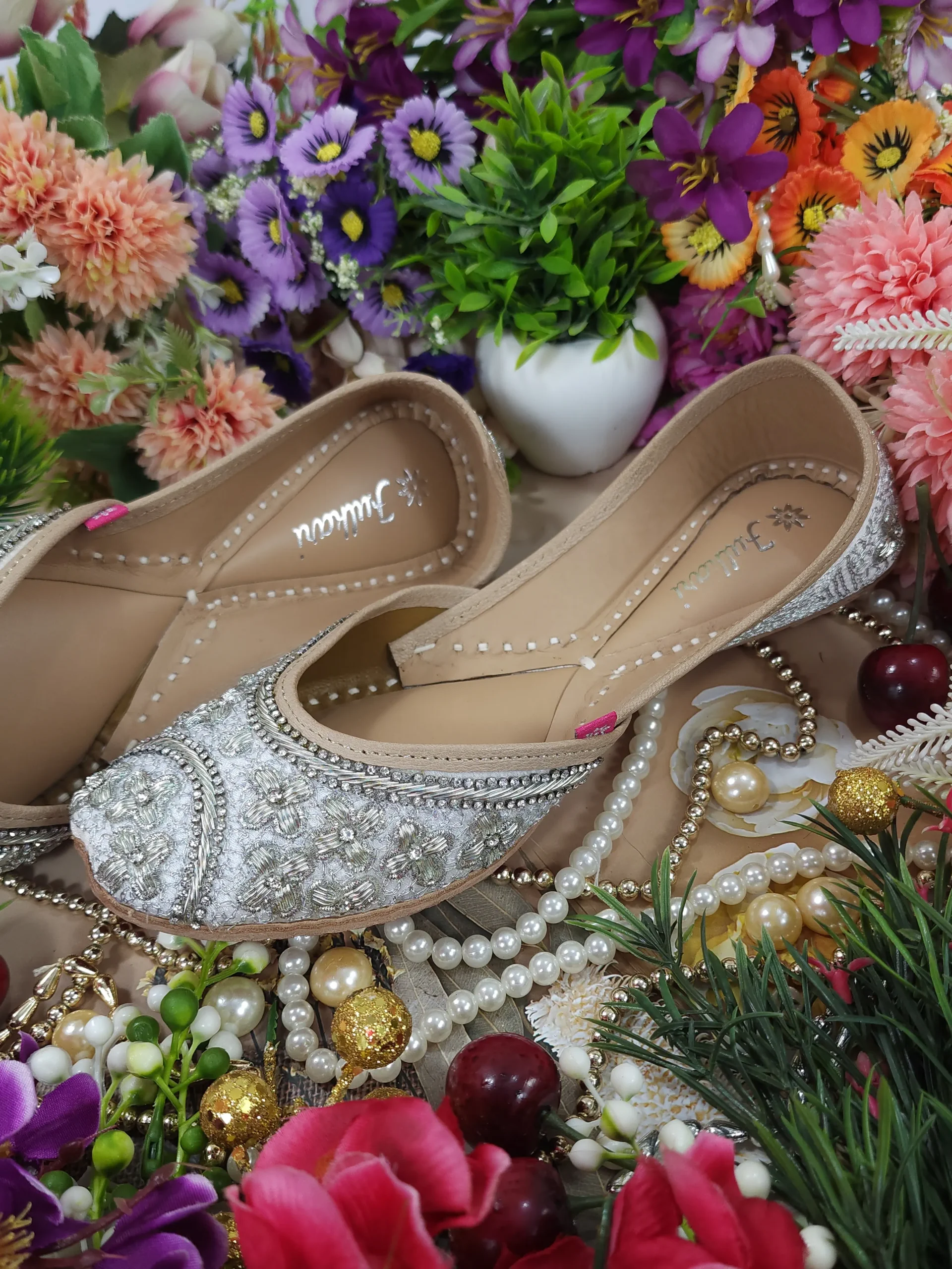royal bridal forget me not juttis white silver royal bridal forget me not juttis white silver