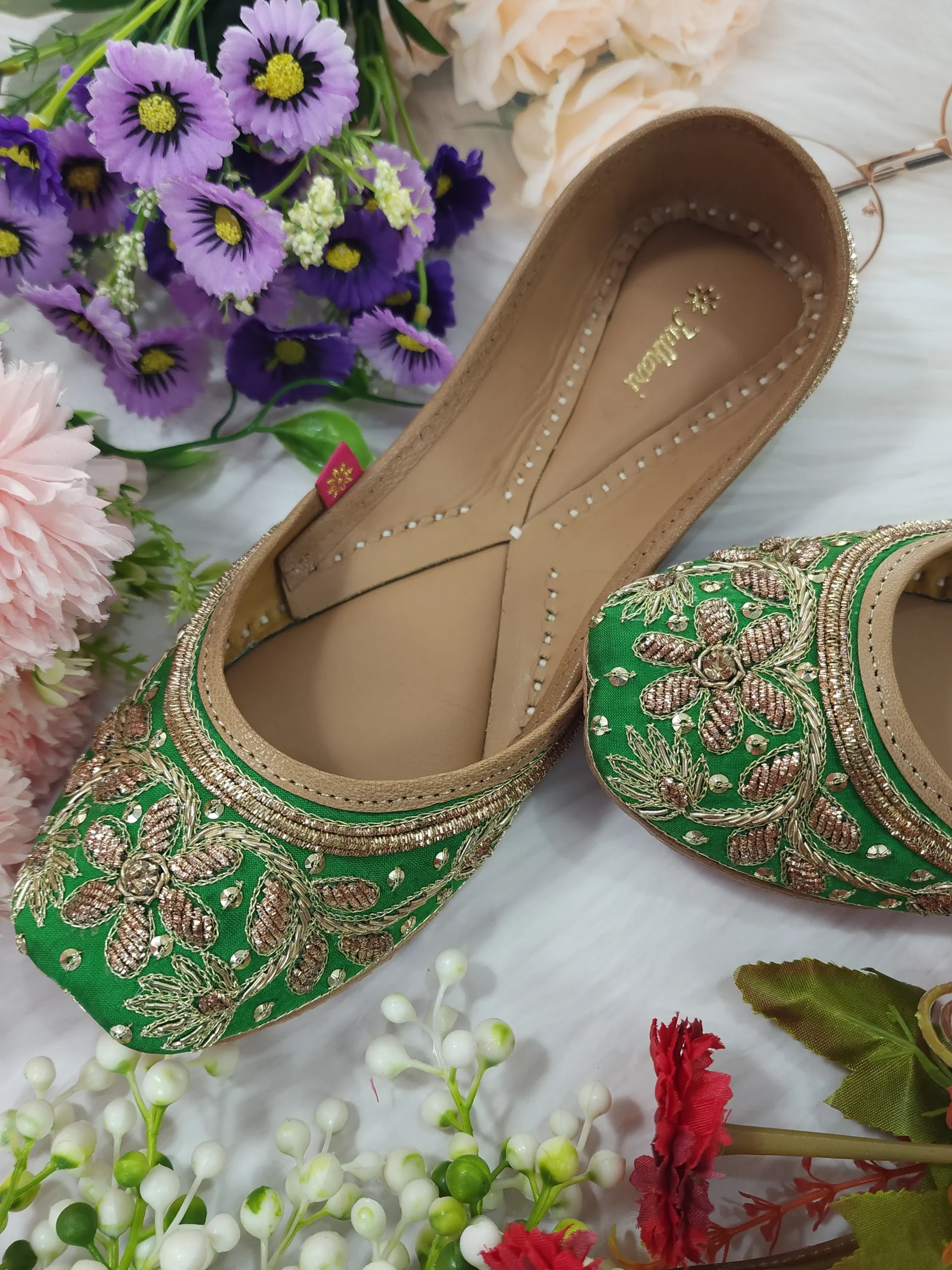 fulkari women's murraya genuine soft leather zardozi handwork embroidered juttis green gold fulkari women's murraya genuine soft leather zardozi handwork embroidered juttis green gold