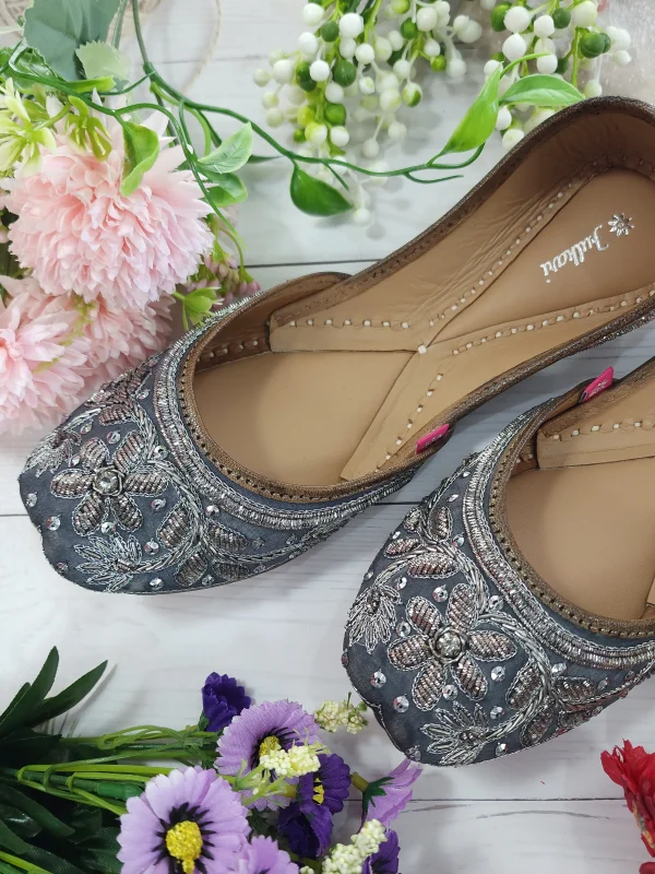 Home fulkari women's murraya genuine soft leather zardozi handwork embroidered juttis gunmetal silver