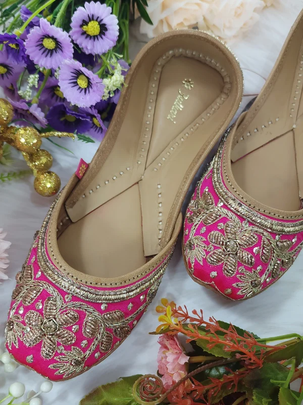 Home fulkari women's murraya genuine soft leather zardozi handwork embroidered juttis magenta gold