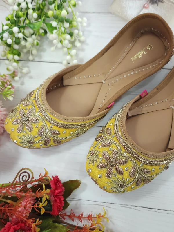 Home fulkari women's murraya genuine soft leather zardozi handwork embroidered juttis yellow gold