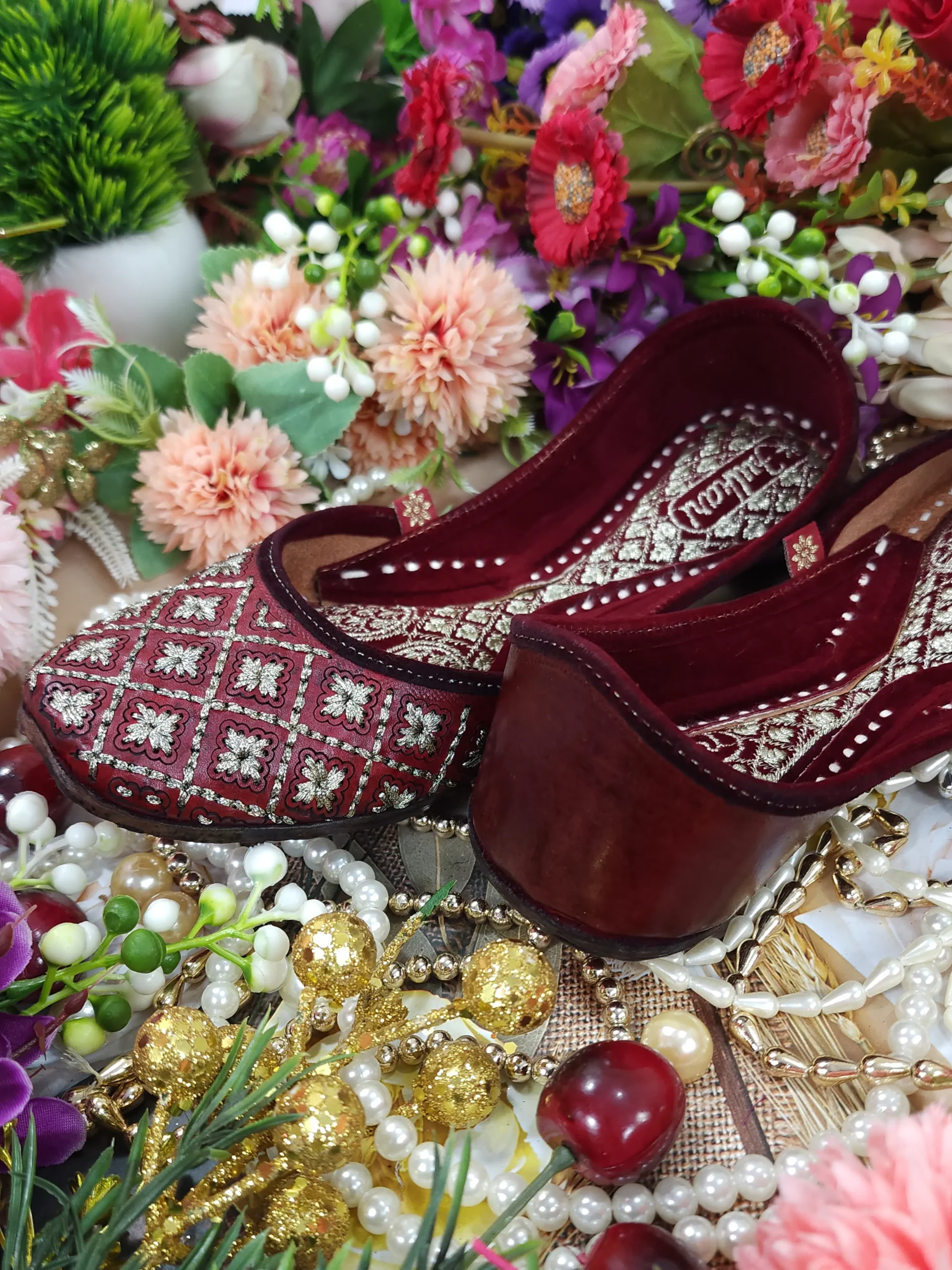 diamond leather embroidry maroon antic gold semi casual maroon gold diamond leather embroidry maroon antic gold semi casual maroon gold