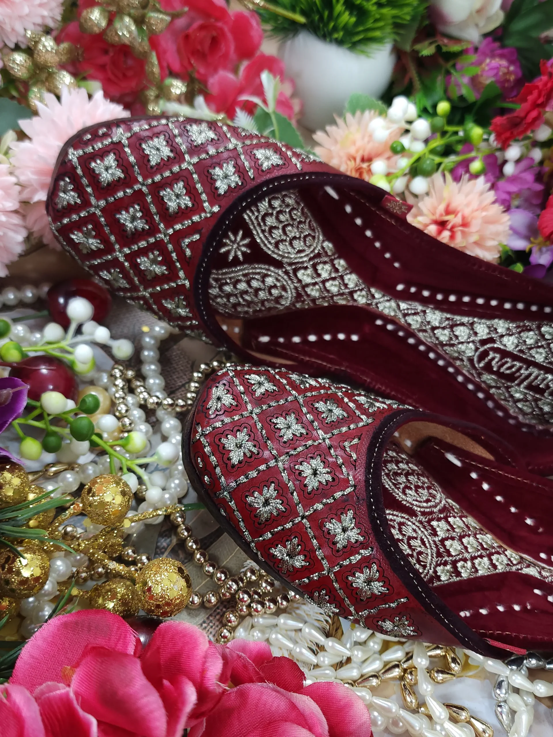 diamond leather embroidry maroon antic gold semi casual maroon gold diamond leather embroidry maroon antic gold semi casual maroon gold