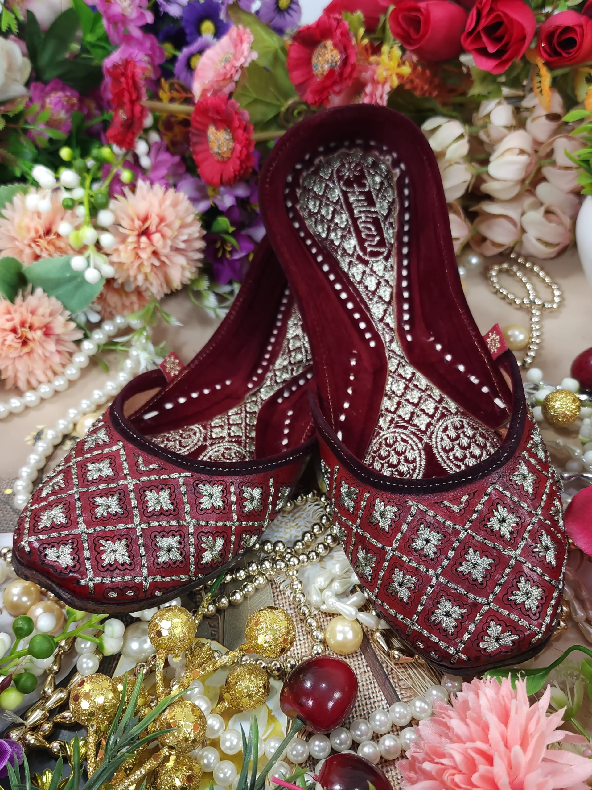 diamond leather embroidry maroon antic gold semi casual maroon gold diamond leather embroidry maroon antic gold semi casual maroon gold