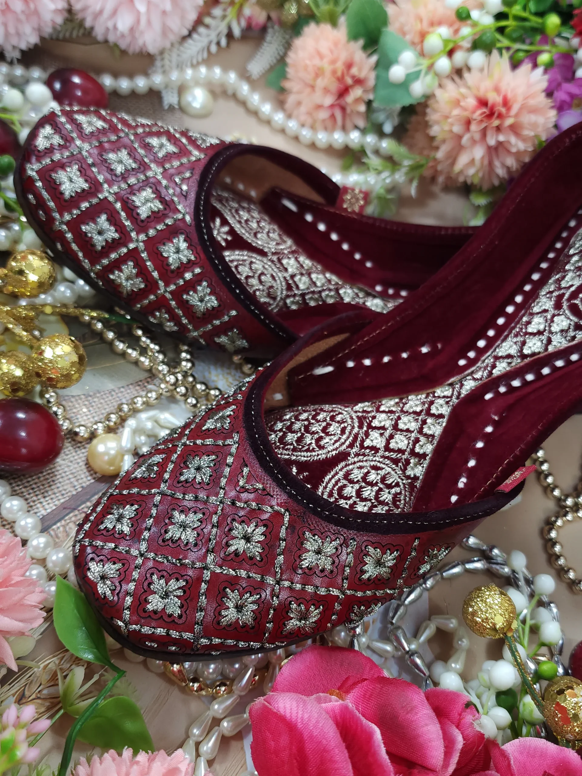 diamond leather embroidry maroon antic gold semi casual maroon gold diamond leather embroidry maroon antic gold semi casual maroon gold