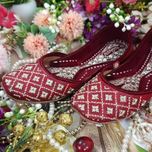 diamond leather embroidry red gold semi casual red gold