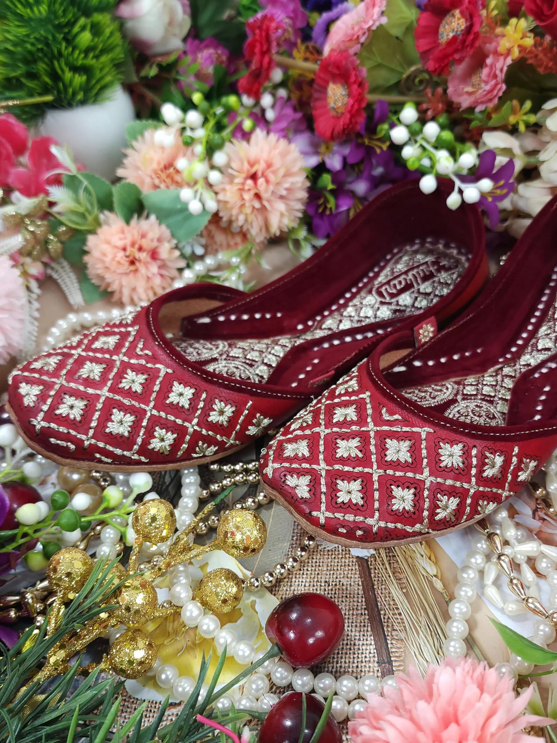 diamond leather embroidry red gold semi casual red gold diamond leather embroidry red gold semi casual red gold