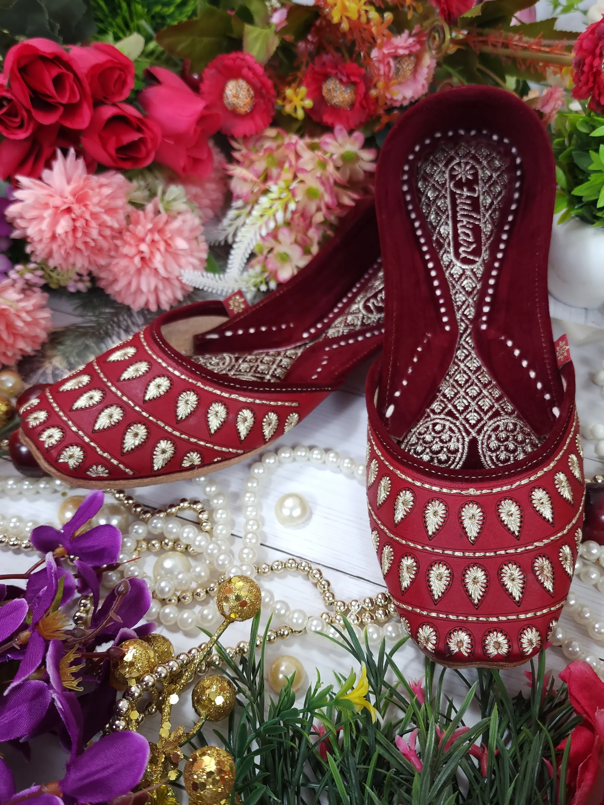 zarri diamond leather embroidery red gold semi casual red gold zarri diamond leather embroidery red gold semi casual red gold