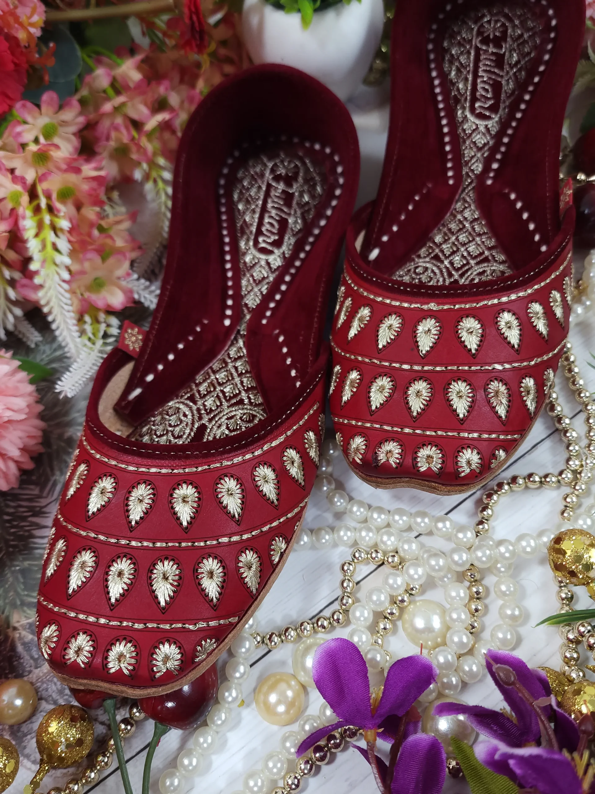 zarri diamond leather embroidery red gold semi casual red gold zarri diamond leather embroidery red gold semi casual red gold